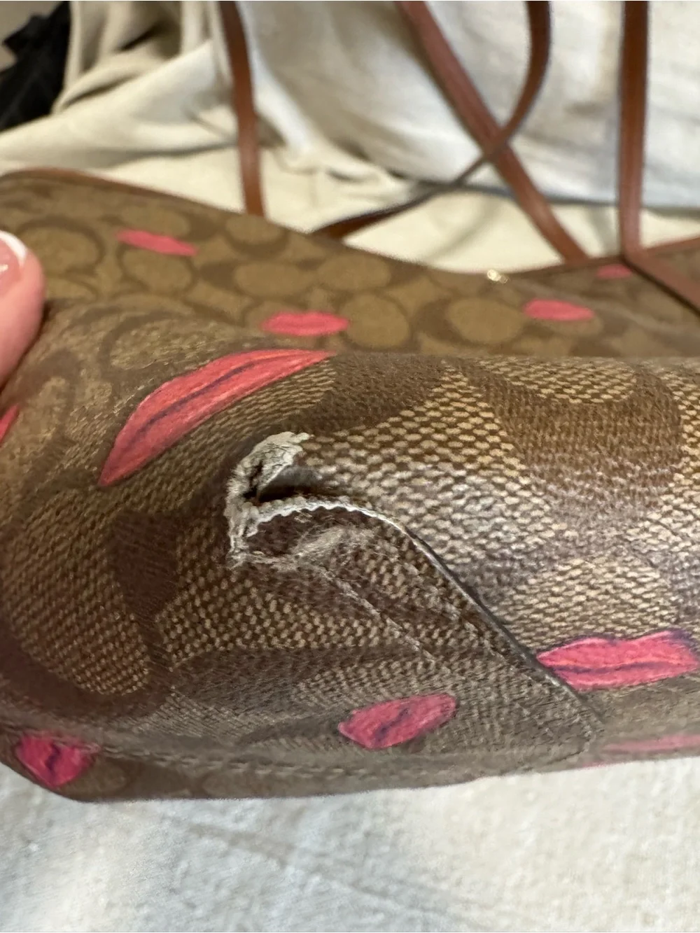 Coach Signature Canvas Kiss Print City Tote Brown & Pink